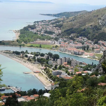 Apartment Kovacic Omis Exterior photo